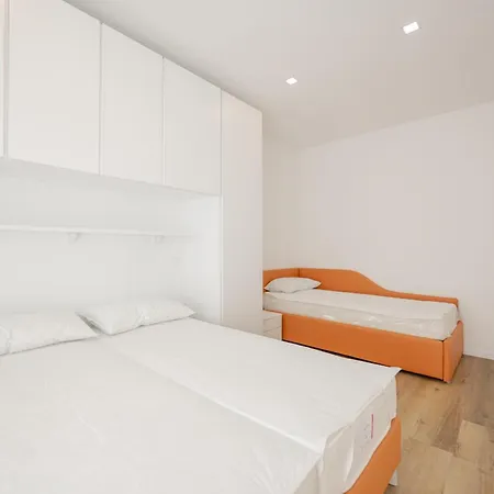 Wave Island Sange C4 Apartment